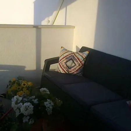 Rua Adriao Batalha Apartment