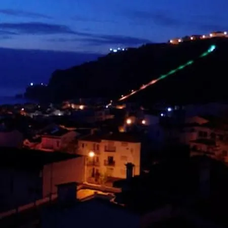 Rua Adriao Batalha * Nazaré